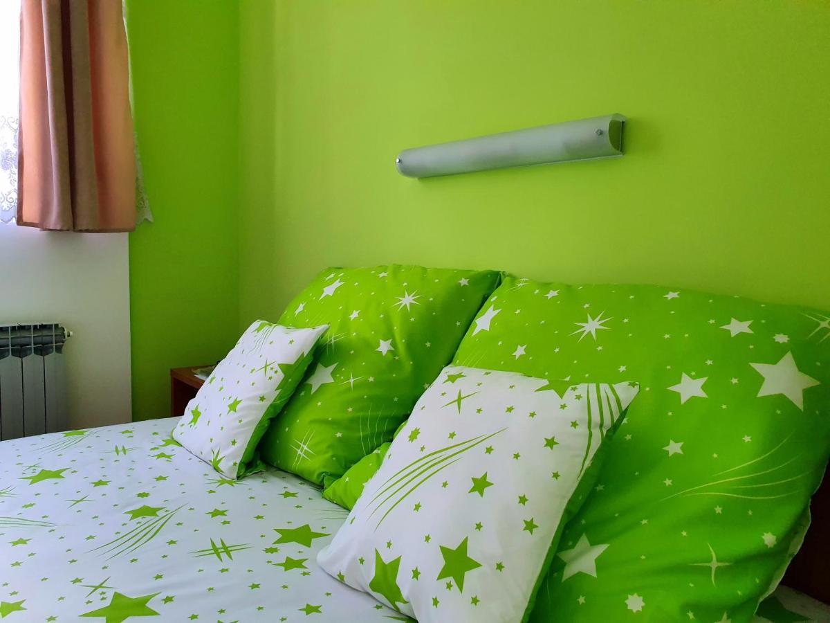 Nilena Apartmani Semêndria Exterior foto