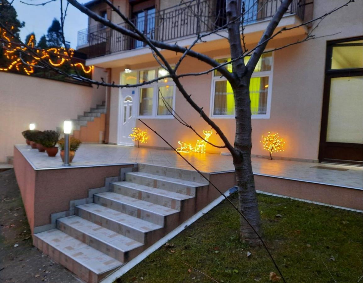 Nilena Apartmani Semêndria Exterior foto